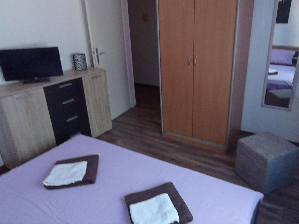 App Zeljka, 200M Beach Novi Vinodolski Esterno foto